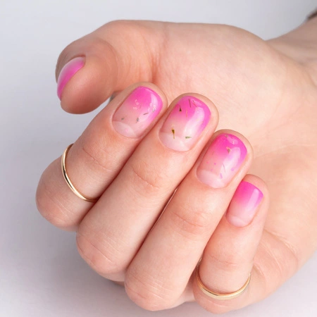 Różowe ombre z Flowers Nails nr 150 Molly Nails