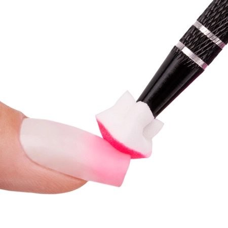 Blending gel polish colours to create an ombré effect