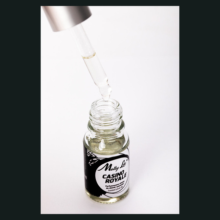 Casino Royale MollyLac Nail &amp; Cuticle Oil 10 ml