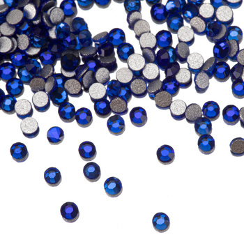 Strass de cristal para uñas SS3 Saphire, aprox. 50 unidades.
