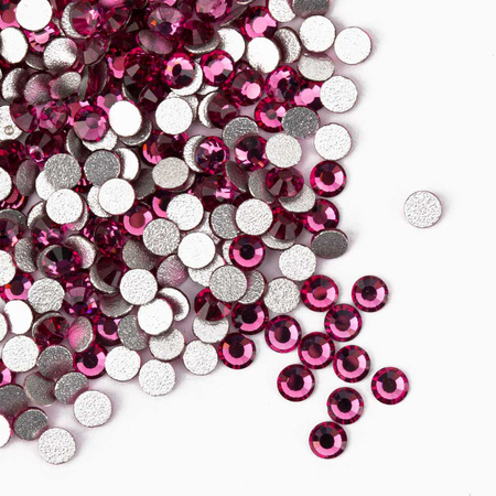 Strass en verre pour ongles SS10 Fuchsia, environ 50 pièces.