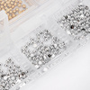 Boîte à bijoux avec clous décoratifs, mélange de couleurs
