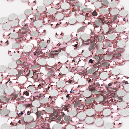 Estrasos de cristal para uñas SS5 Light rose, aprox. 1440 unidades por paquete.