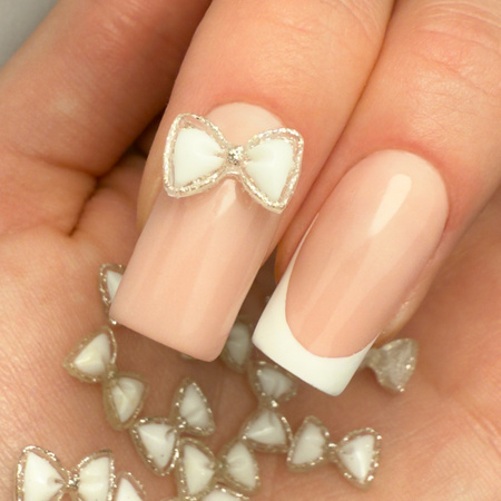 Décorations pour ongles : nœuds 3D blancs, 20 pièces