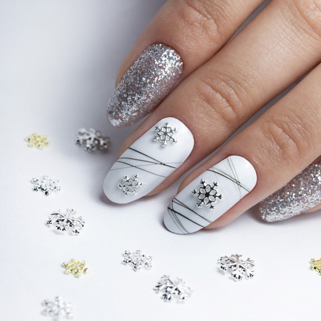 Decorazioni natalizie: stelle e fiocchi di neve in un cofanetto, 5 x 6 modelli, 30 pezzi