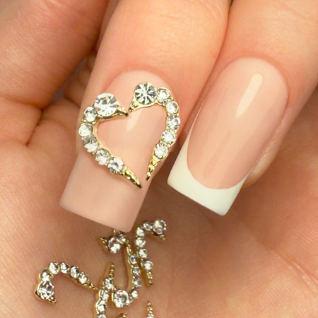 Прикраси для нігтів «Серце» 3D від MollyNails, білий діамант, 10 шт.