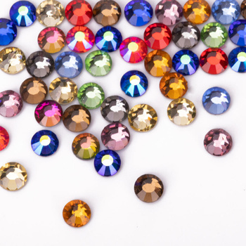 Strass de cristal para uñas SS10 Mix, aprox. 50 unidades.