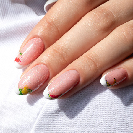 Lakier hybrydowy MollyNails Madame French L'Amour 8g Nr 427