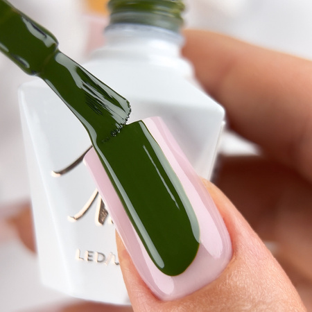 LED/UV Gel Polish The Trend Edit No. 304 Evergreen MollyNails HEMA/Di-HEMA Free 8g